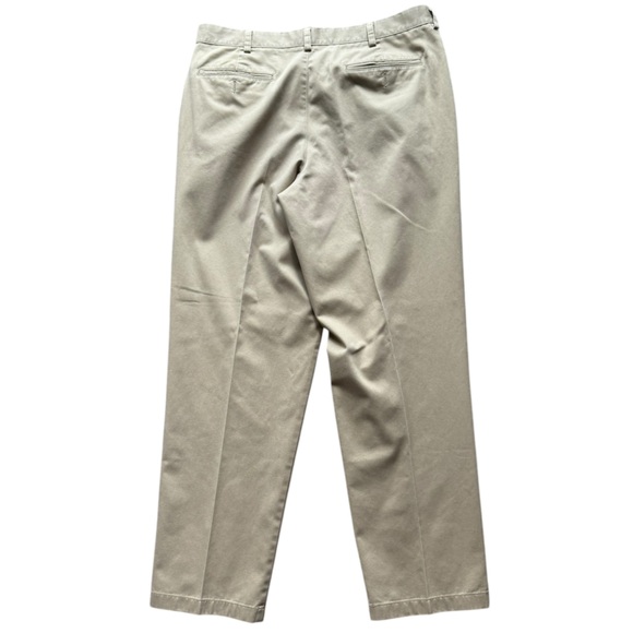 L.L. Bean land size 36 x 32 Chino khaki dress. - Picture 5 of 5